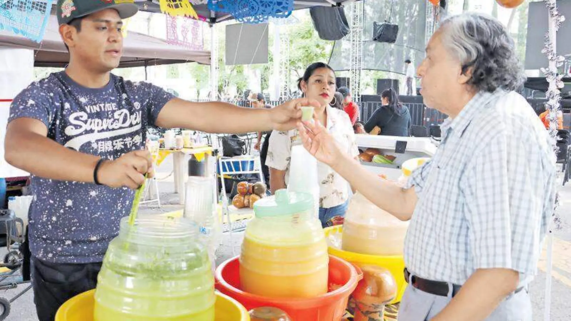 Pulque en pizza y helado 4